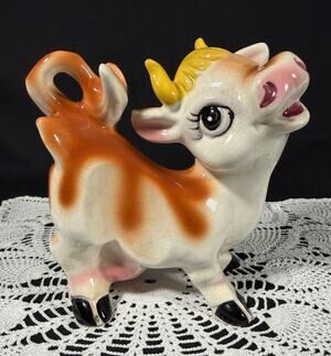 Vintage 60s Tilso Betsy Cow Figurine Ceramic Japan Hand Painted Farmhouse Decor